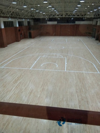 品牌厂家训练场馆实木运动地板