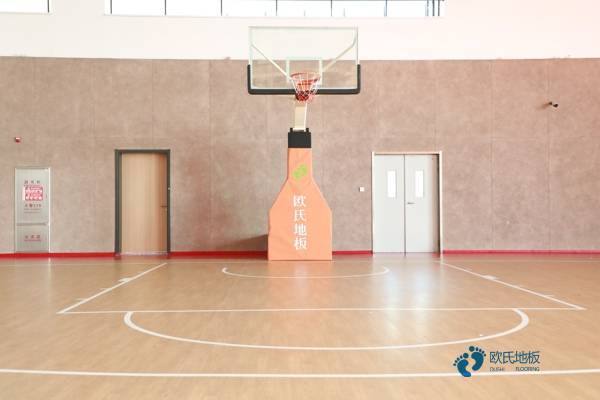 20厚NBA篮球场木地板一平米价格