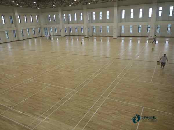 拼接板篮球场地木地板施工技术方案