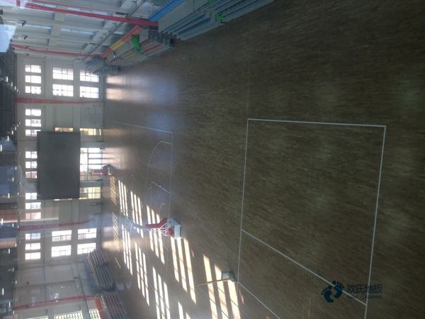 五角枫体育运动地板怎么维修？