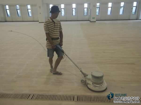 24厚舞台运动木地板图片及价格
